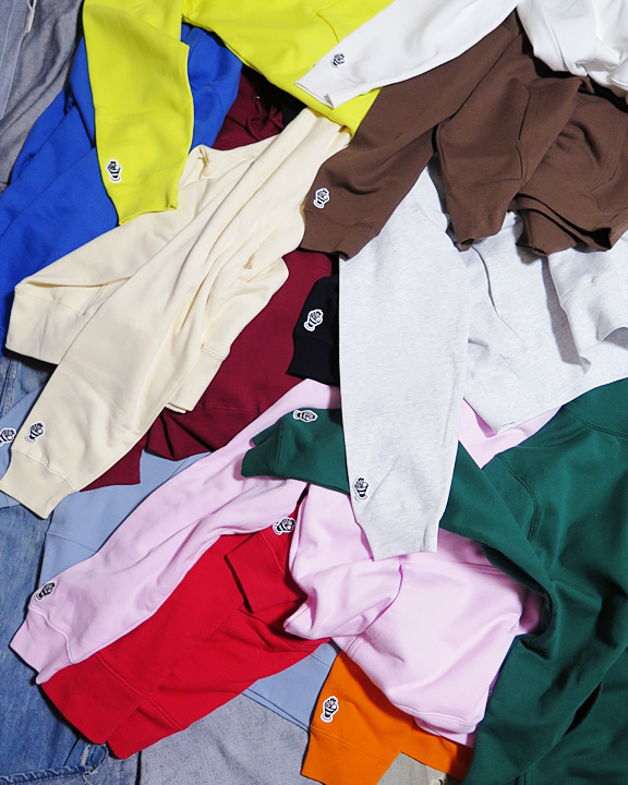 SLEEVE ONE-POINT EMBLEMED PARFAIT HOODED SWEATSHIRT 13COLOR