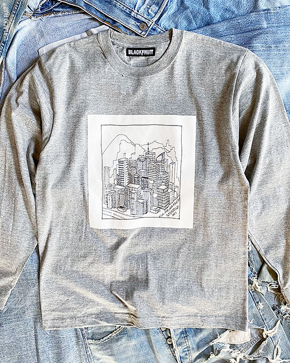 TOWNSCAPE ILLUSTRATION LONG-SLEEVE-SHIRT