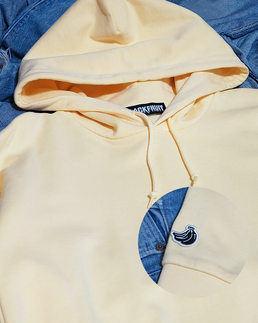 SLEEVE ONE-POINT EMBLEMED BANANA SWEATSHIRT